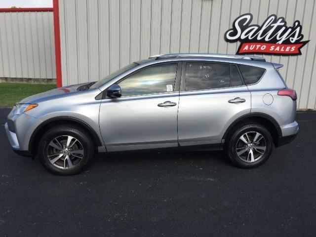 Toyota RAV4 FWD 4dr XLE (Natl) 2016