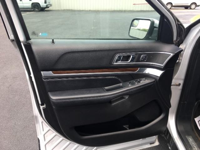 Ford Explorer Limited FWD 2017