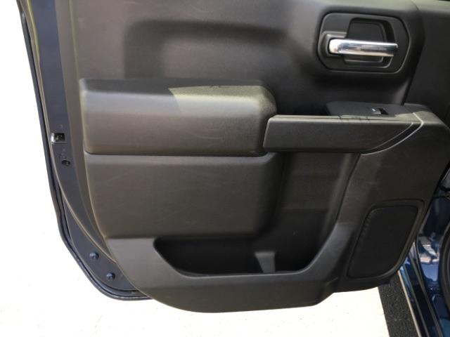 GMC Sierra 1500 2WD Crew Cab 147" Pro 2022