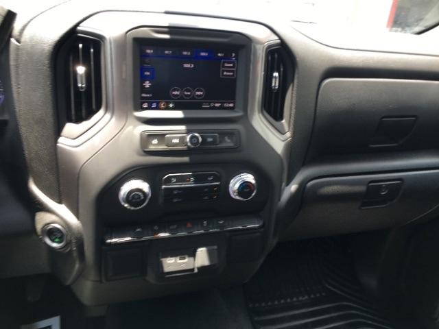 GMC Sierra 1500 2WD Crew Cab 147" Pro 2022