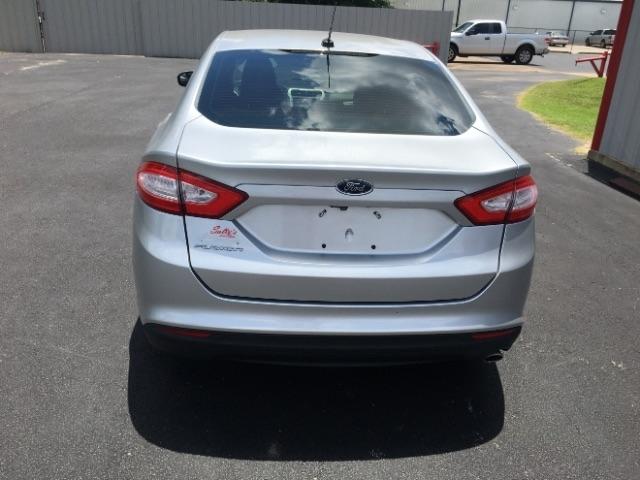 Ford Fusion 4dr Sdn S FWD 2016