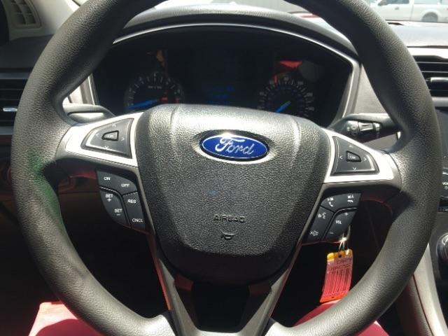 Ford Fusion 4dr Sdn S FWD 2016