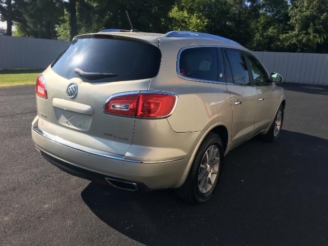Buick Enclave FWD 4dr Leather 2015