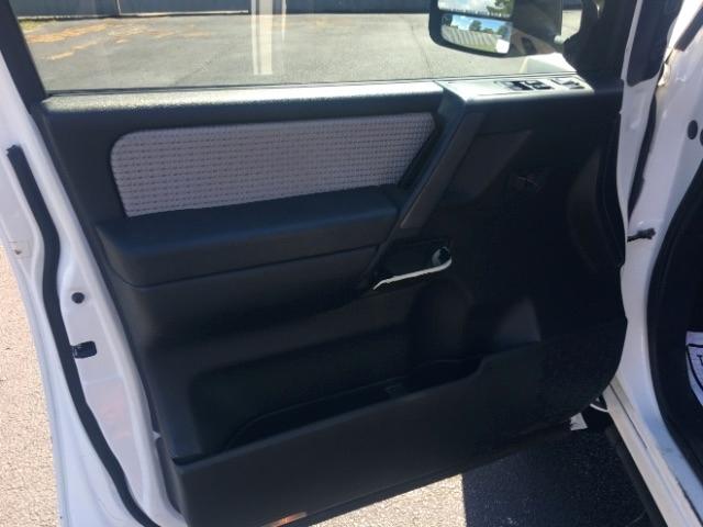 Nissan Titan 4WD King Cab SWB PRO-4X 2010