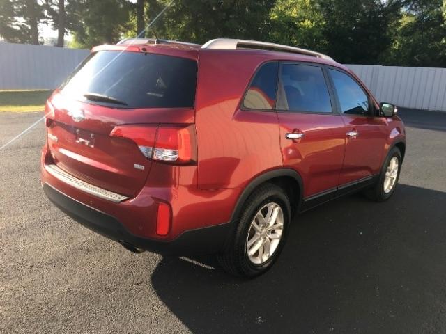 Kia Sorento 2WD 4dr I4 LX 2015