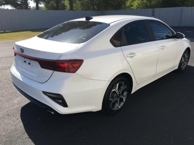 Kia Forte LXS IVT 2021