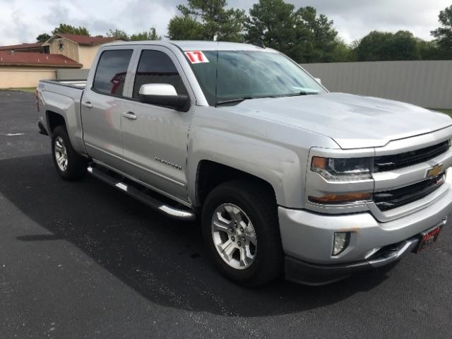 Chevrolet Silverado 1500 4WD Crew Cab 143.5" LT w/2LT 2017