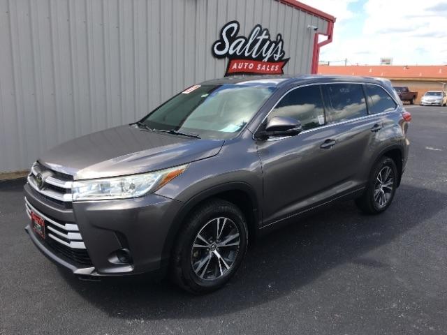 2017 Toyota Highlander LE I4 FWD (Natl)