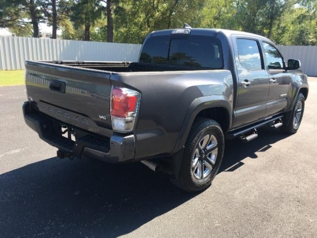 Toyota Tacoma Limited Double Cab 5' Bed V6 4x2 AT (Natl) 2017