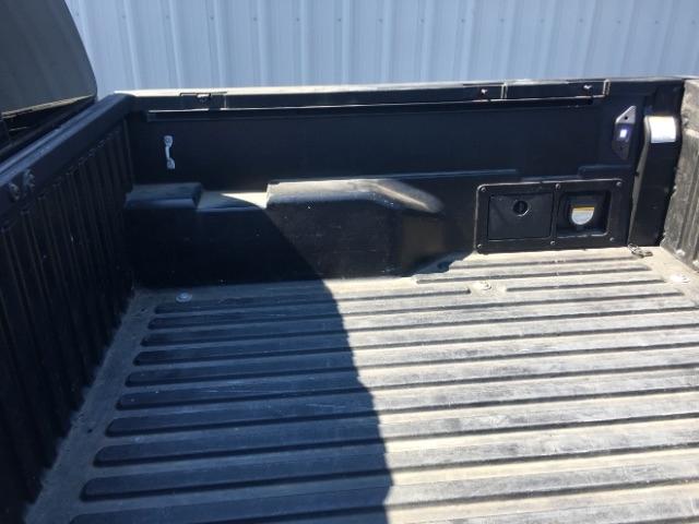 Toyota Tacoma Limited Double Cab 5' Bed V6 4x2 AT (Natl) 2017