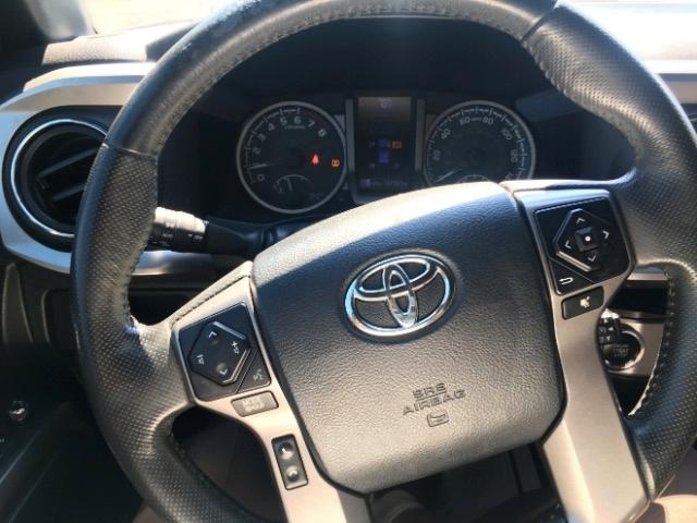 Toyota Tacoma Limited Double Cab 5' Bed V6 4x2 AT (Natl) 2017