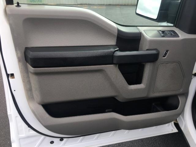 Ford F-150 2WD Reg Cab 141" XLT 2016