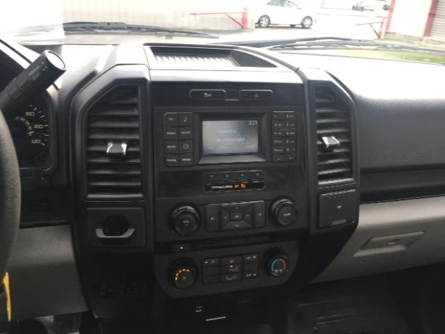 Ford F-150 2WD Reg Cab 141" XLT 2016