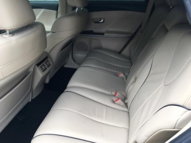 Toyota Venza 4dr Wgn V6 FWD (Natl) 2011