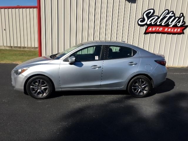 Toyota Yaris Sedan XLE Auto (Natl) 2019