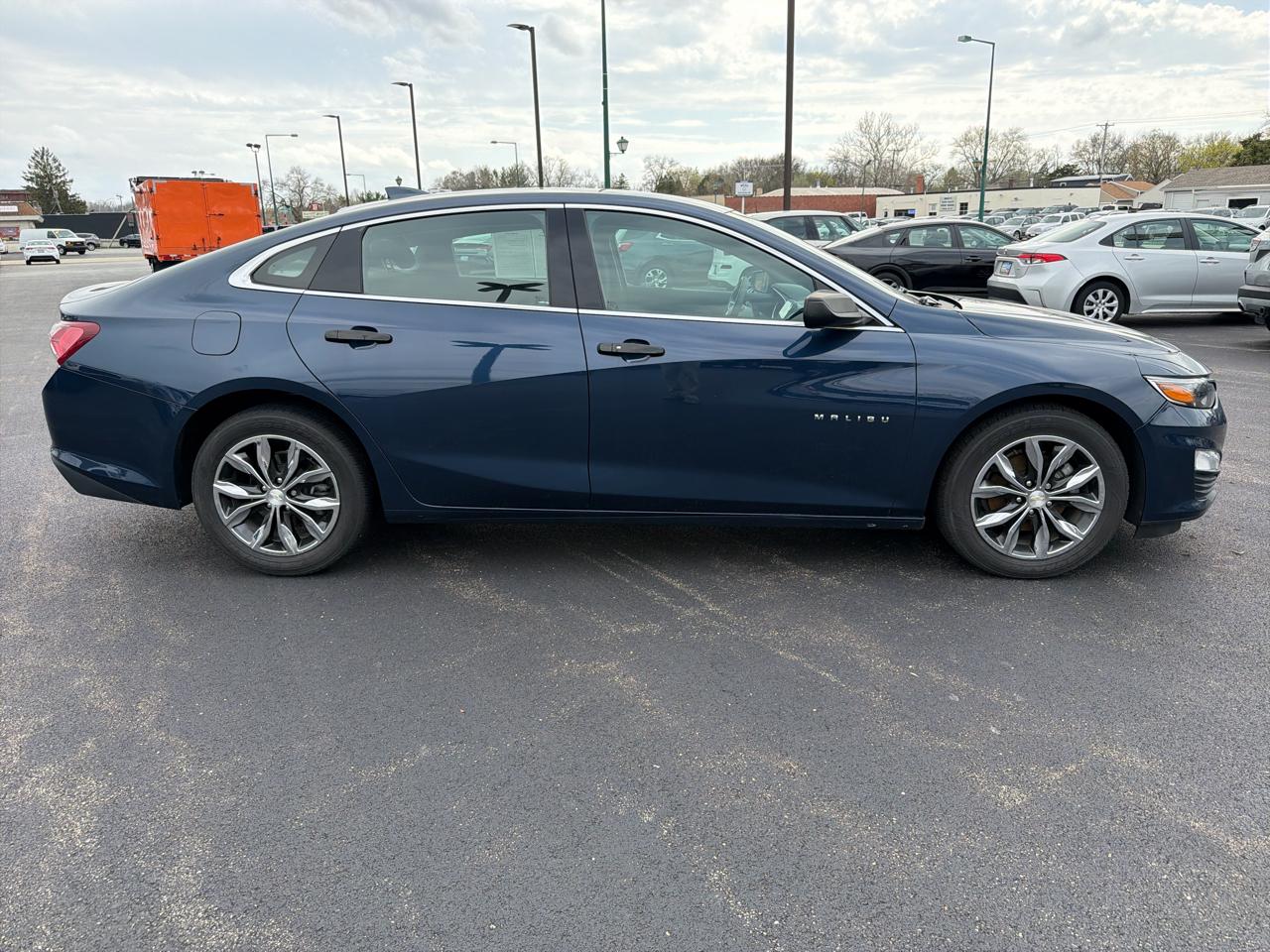 Chevrolet Malibu 4dr Sdn LT 2021