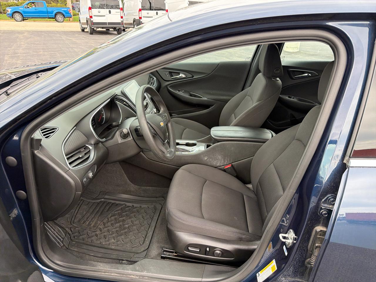 Chevrolet Malibu 4dr Sdn LT 2021