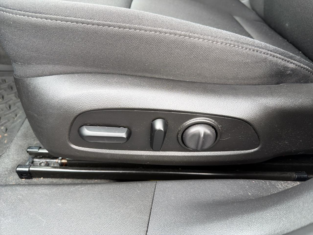 Chevrolet Malibu 4dr Sdn LT 2021