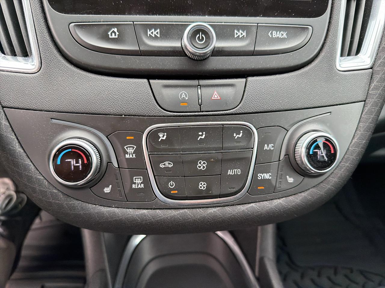 Chevrolet Malibu 4dr Sdn LT 2021