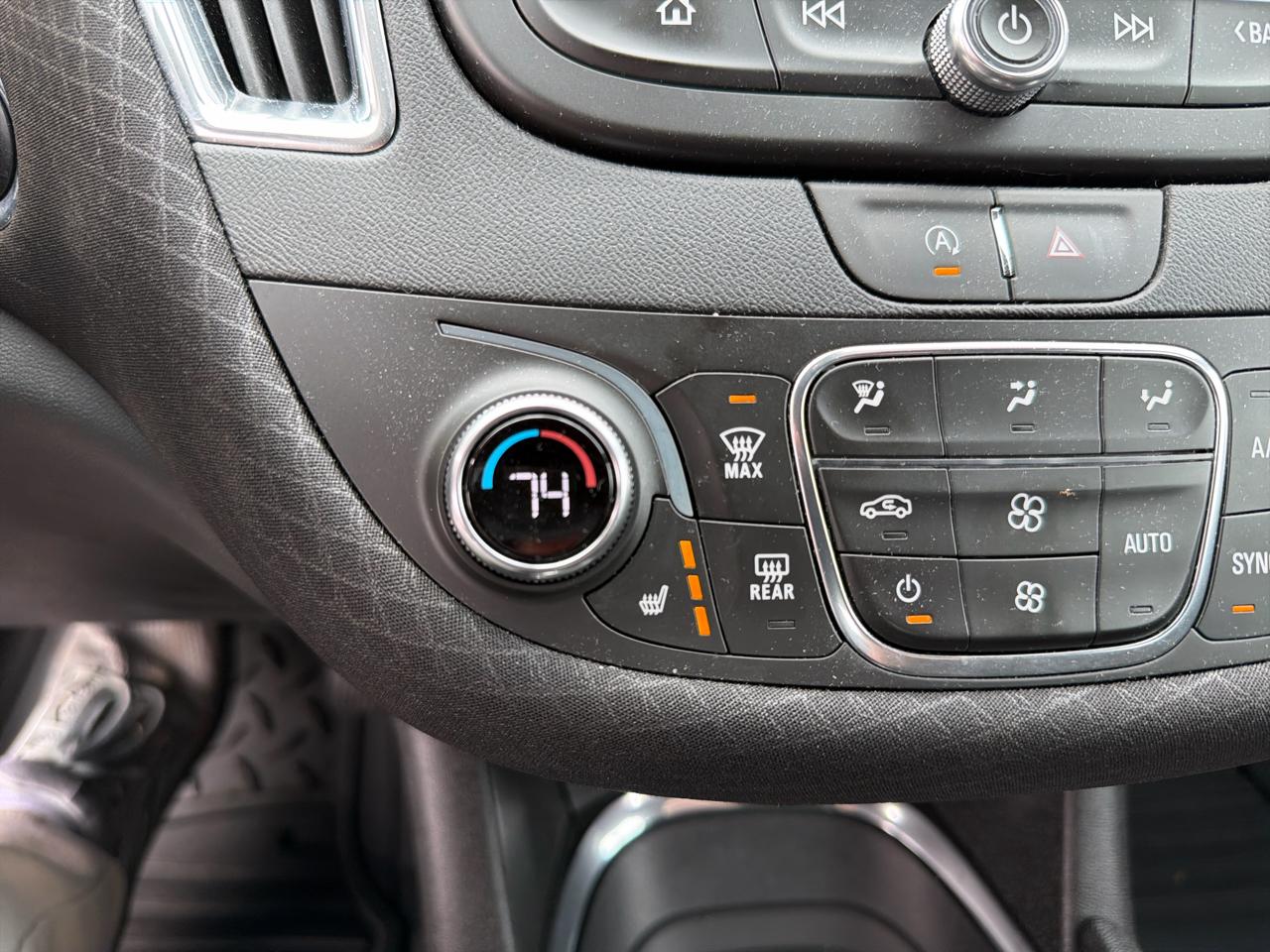 Chevrolet Malibu 4dr Sdn LT 2021