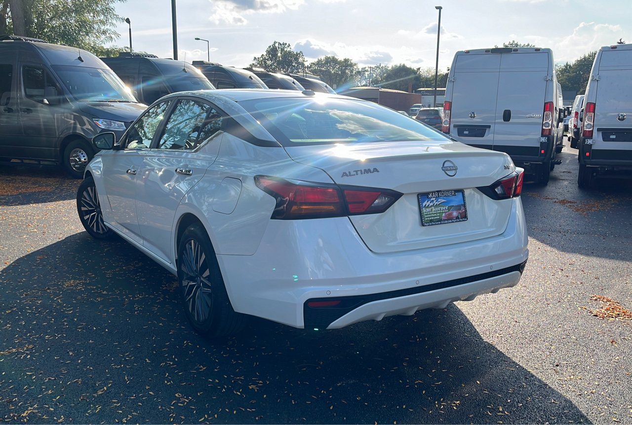 2023 Nissan Altima 2.5 SV photo 2