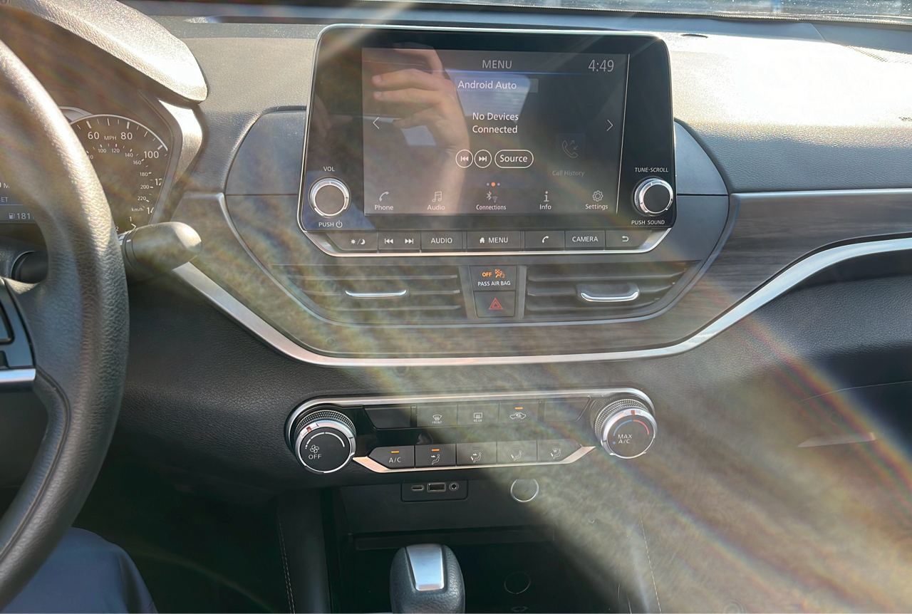2023 Nissan Altima 2.5 SV photo 11