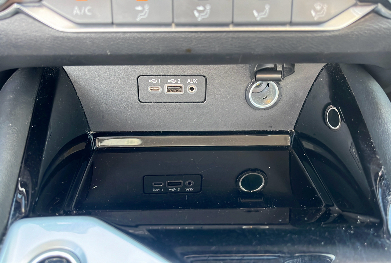 2023 Nissan Altima 2.5 SV photo 12