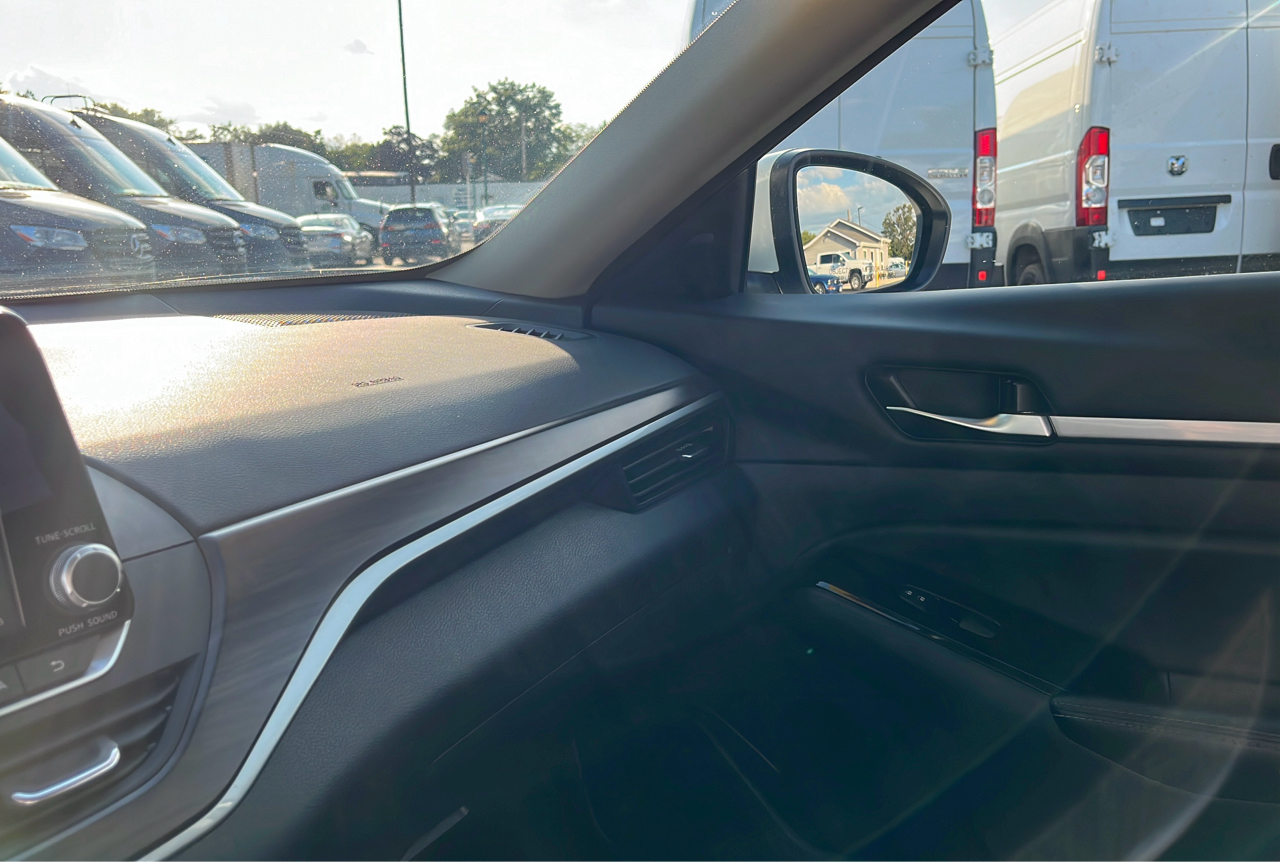 2023 Nissan Altima 2.5 SV photo 14