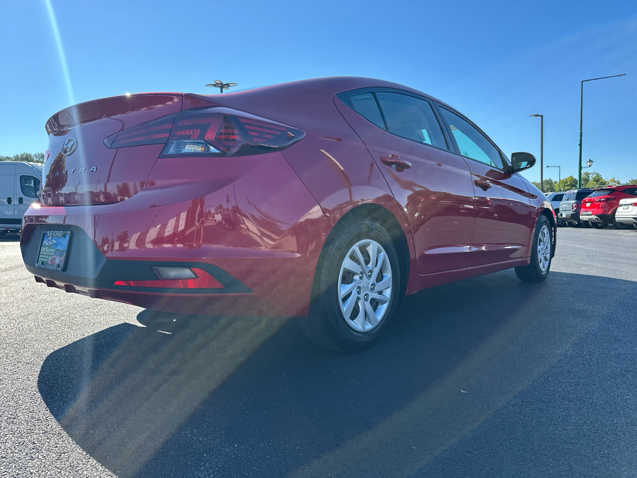2020 Hyundai Elantra SE photo 3
