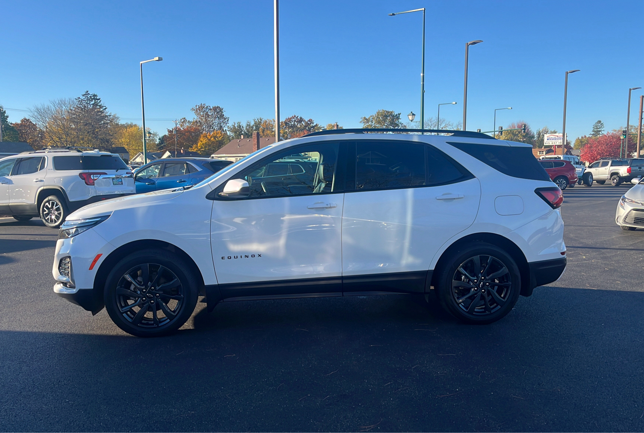 2022 Chevrolet Equinox RS photo 2