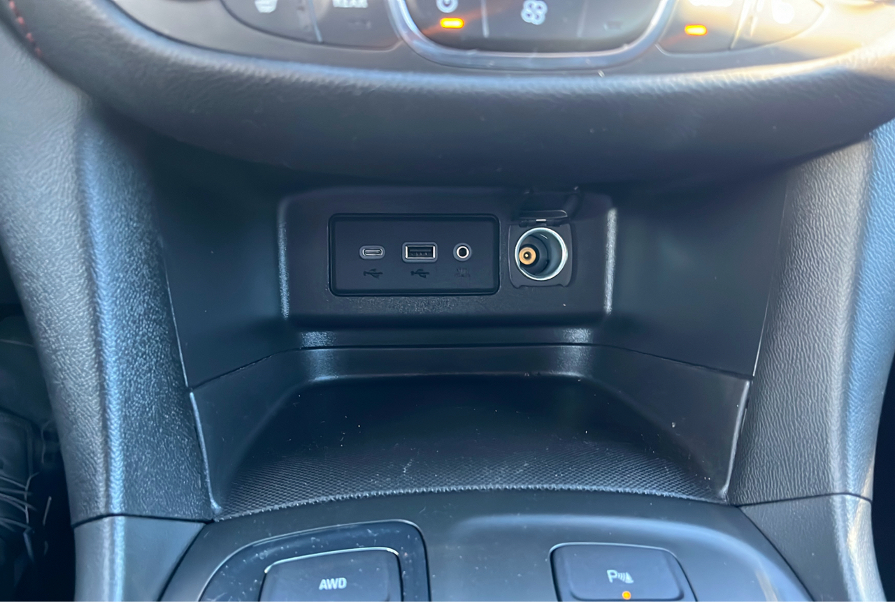 Chevrolet Equinox AWD 4dr RS 2022