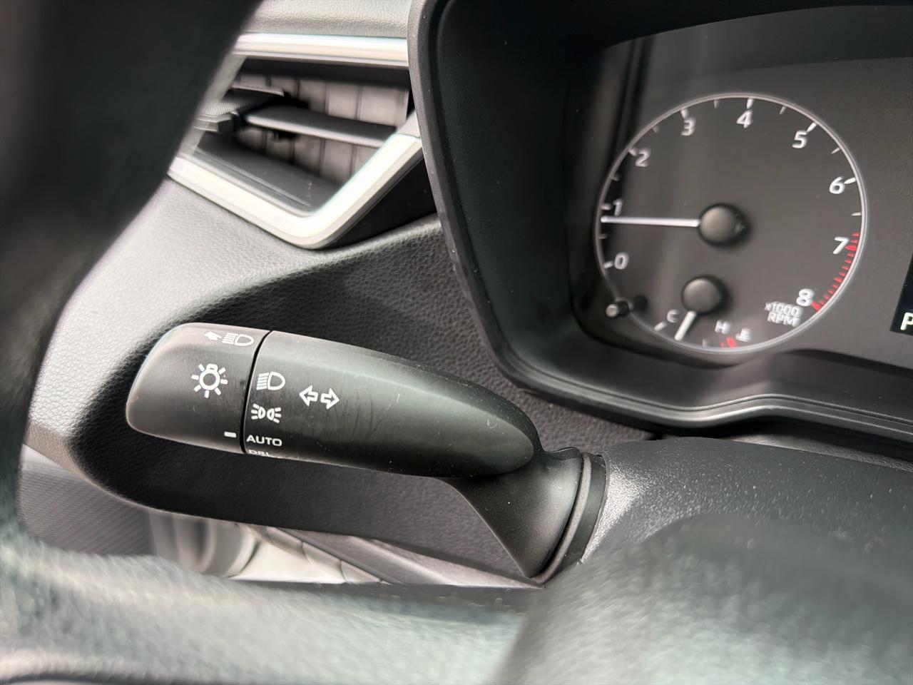 Toyota Corolla LE CVT (Natl) 2024