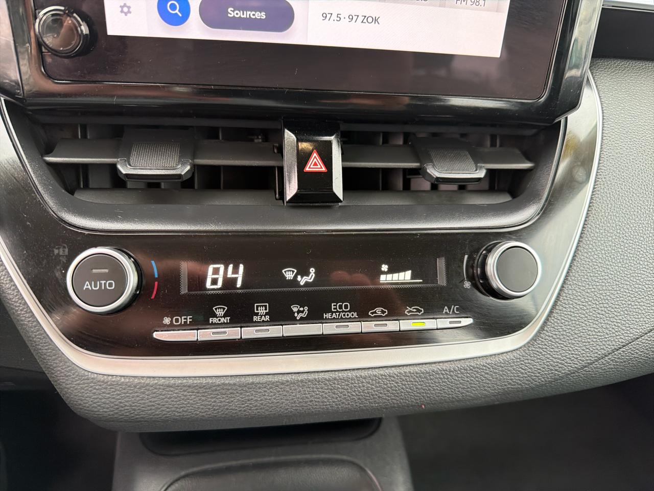 Toyota Corolla LE CVT (Natl) 2024