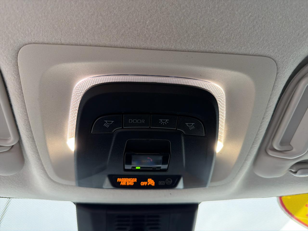 Toyota Corolla LE CVT (Natl) 2024