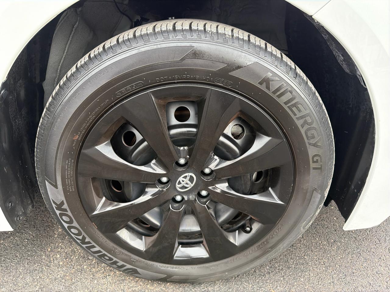 Toyota Corolla LE CVT (Natl) 2024