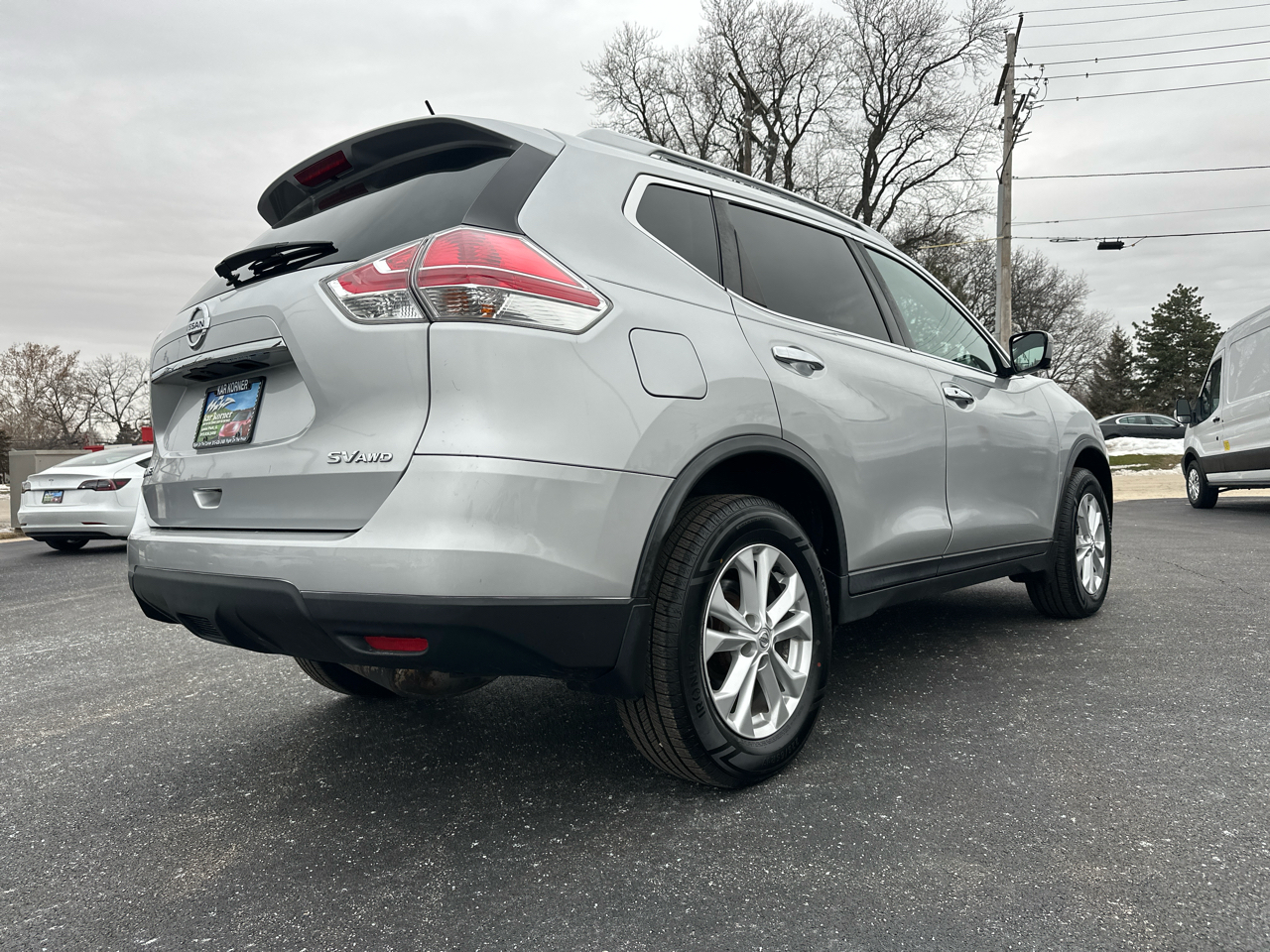 Nissan Rogue AWD 4dr SV 2016