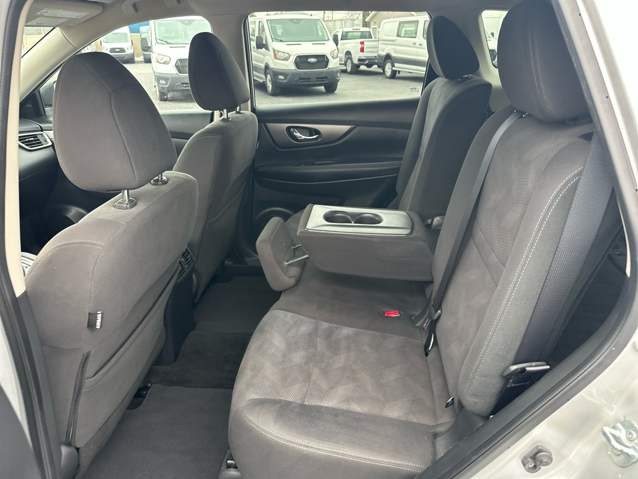 Nissan Rogue AWD 4dr SV 2016