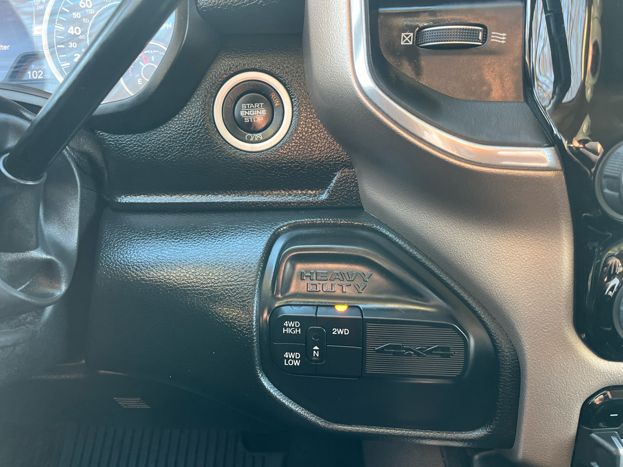 RAM 3500 Laramie 4x4 Crew Cab 8' Box 2019