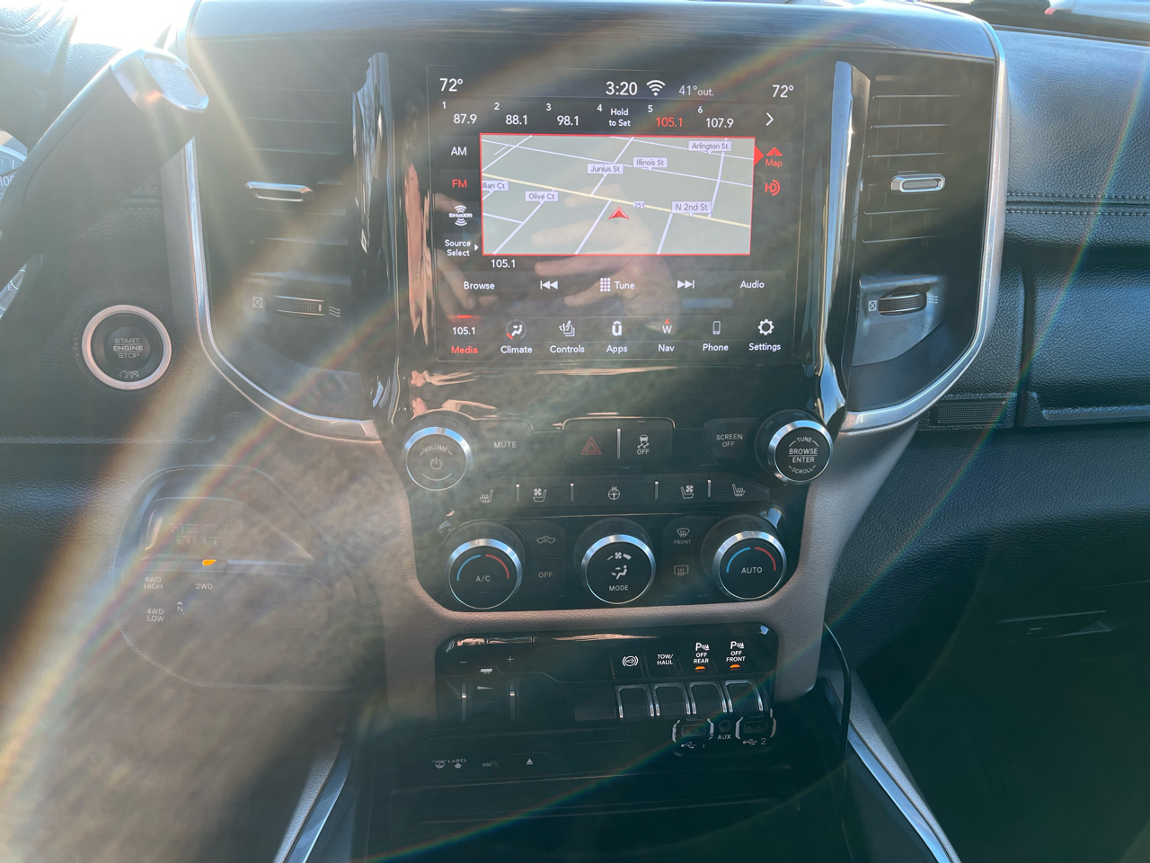 RAM 3500 Laramie 4x4 Crew Cab 8' Box 2019