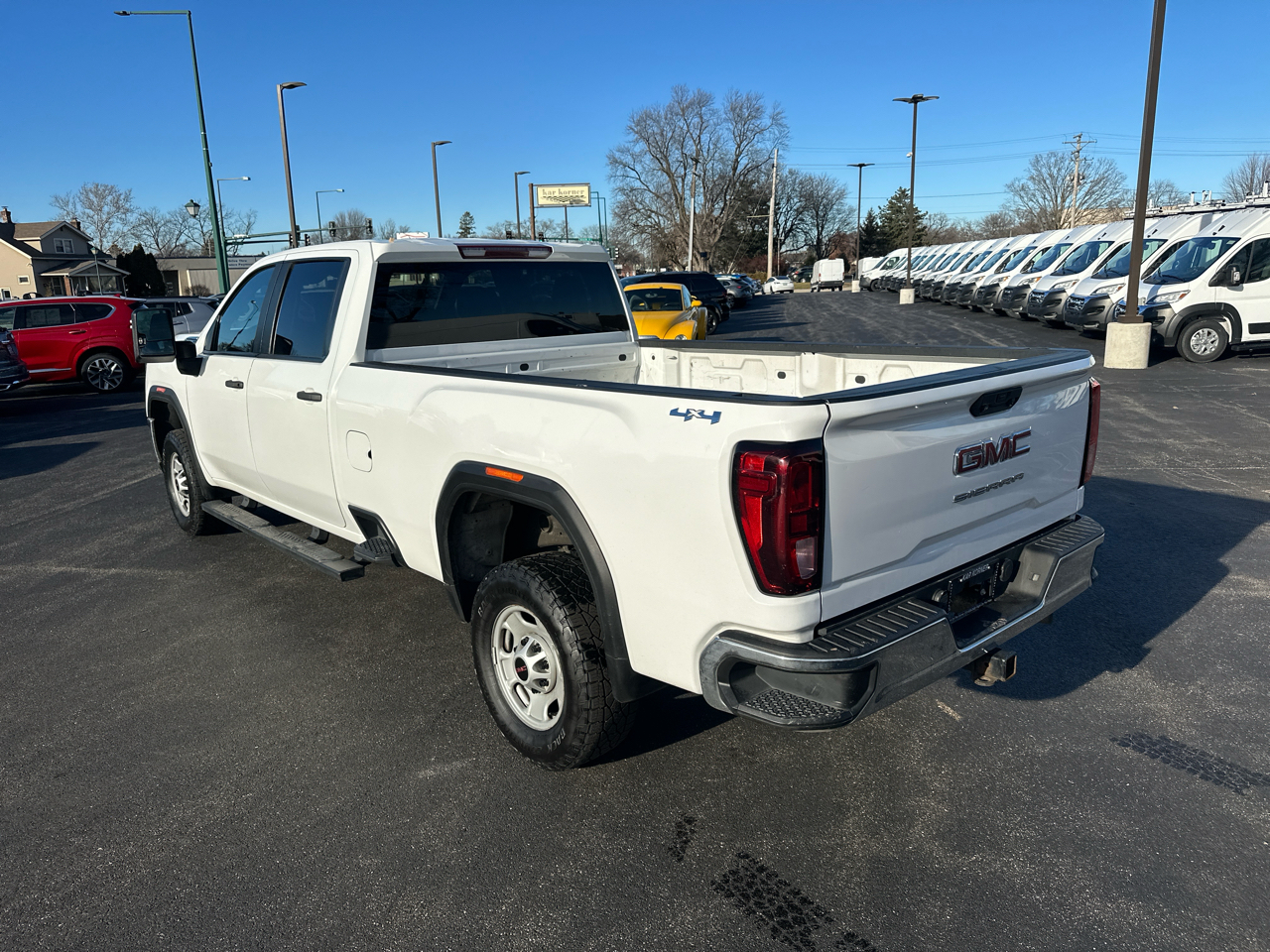 GMC Sierra 2500HD 4WD Crew Cab 172" Pro 2023