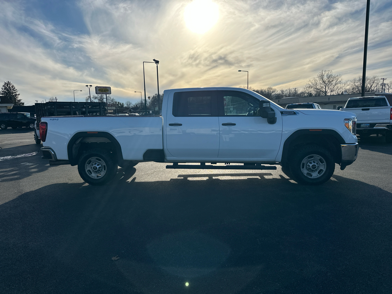 GMC Sierra 2500HD 4WD Crew Cab 172" Pro 2023