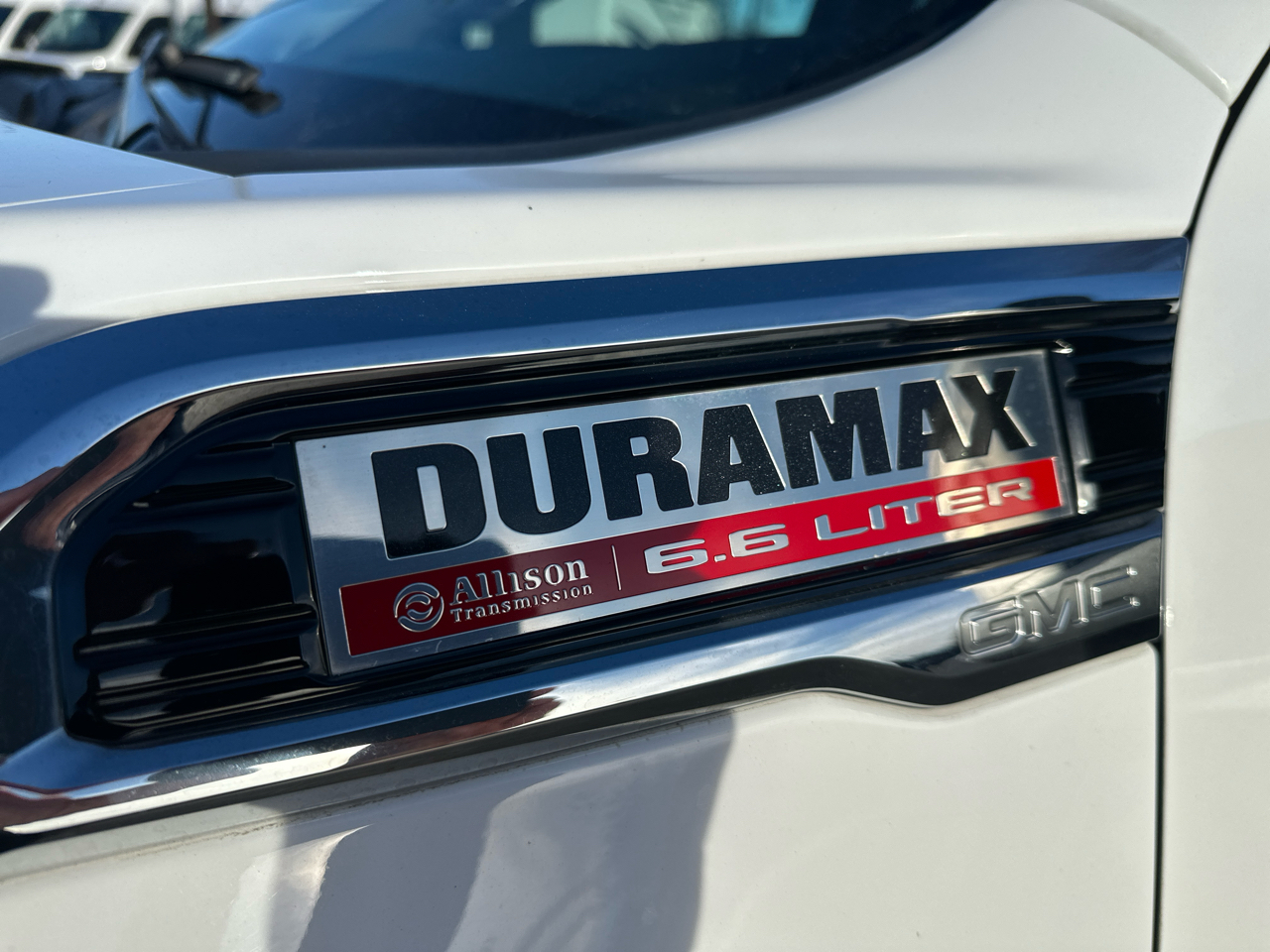 GMC Sierra 2500HD 4WD Crew Cab 172" Pro 2023