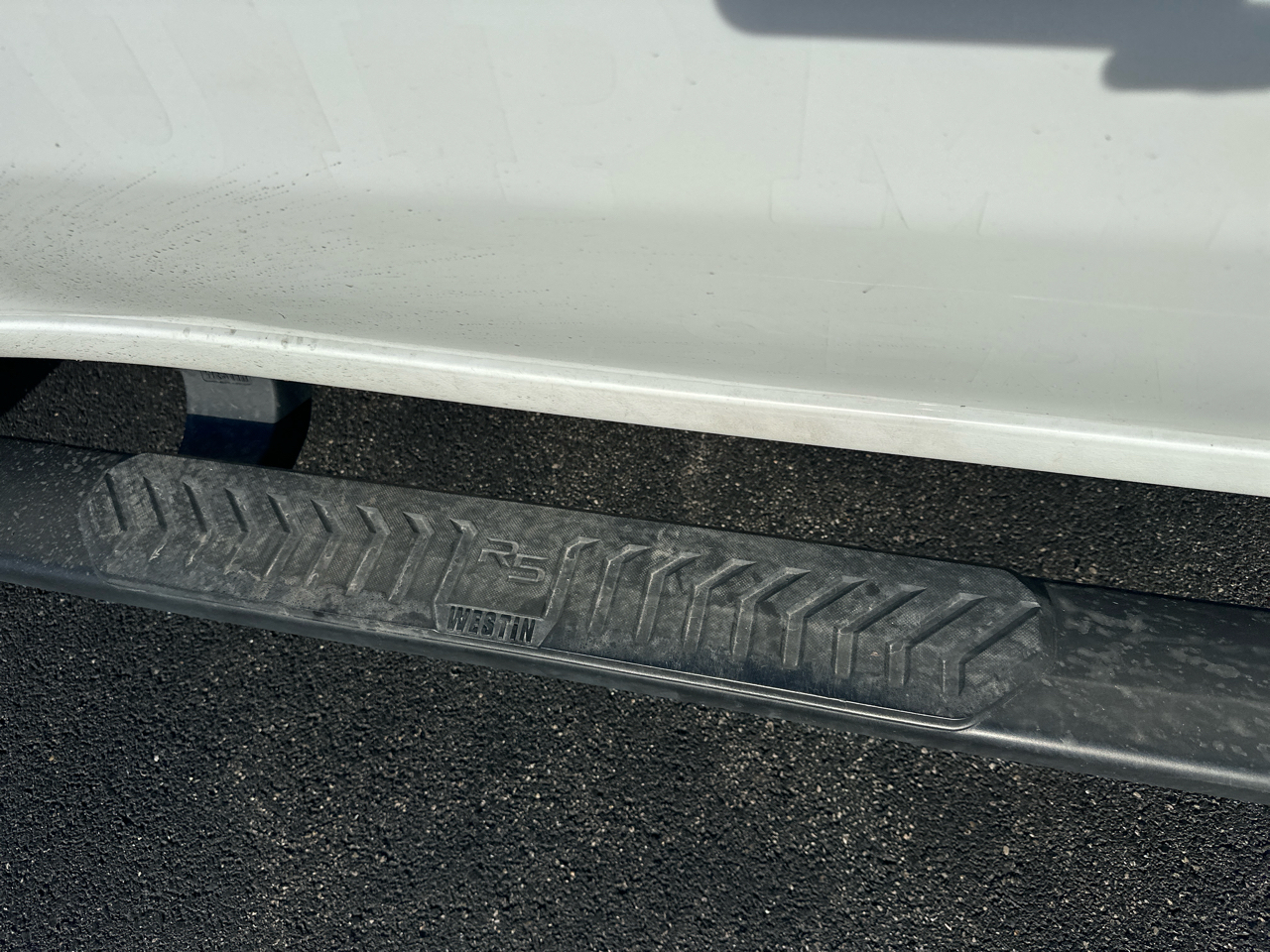 GMC Sierra 2500HD 4WD Crew Cab 172" Pro 2023