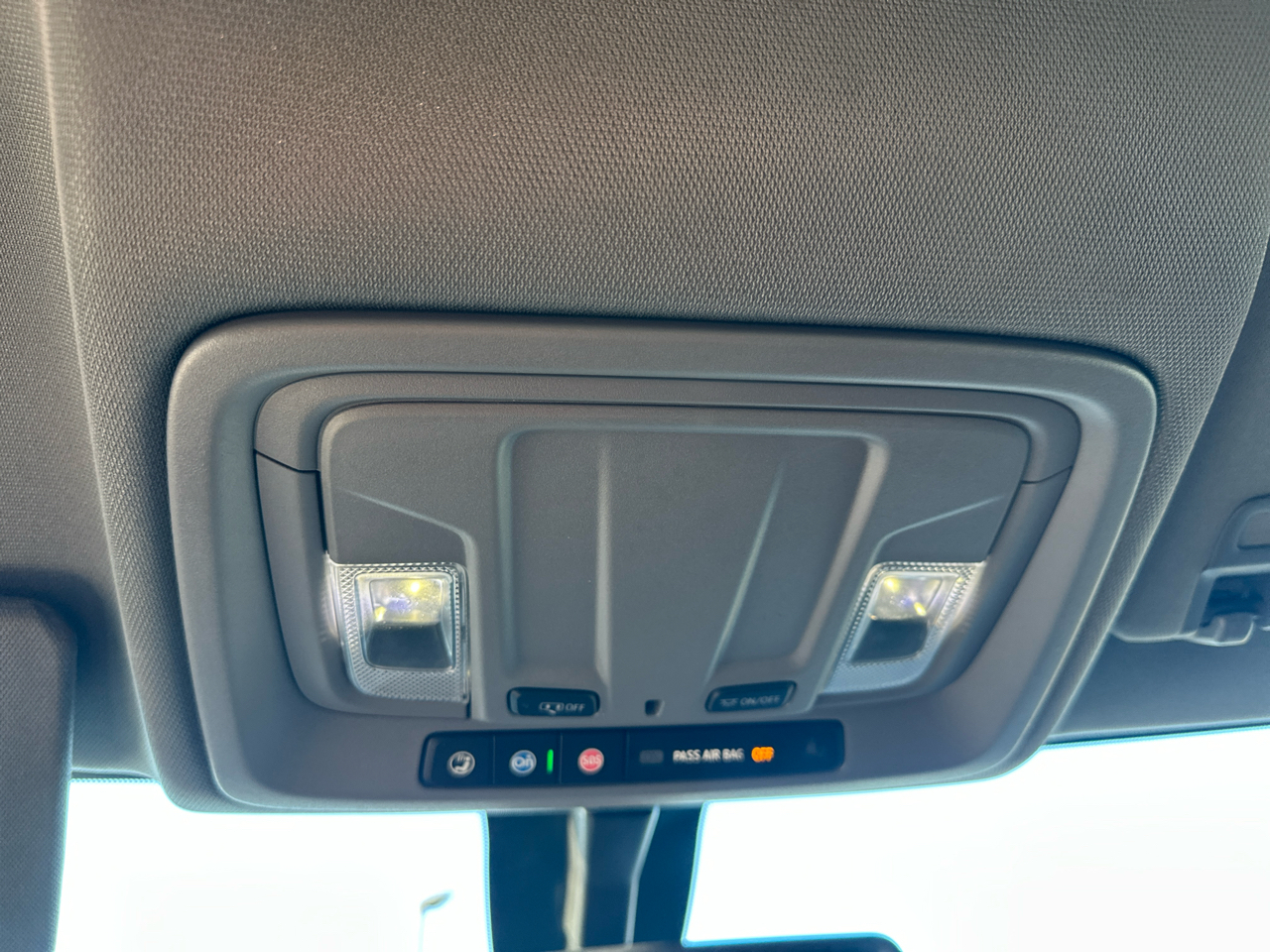 GMC Sierra 2500HD 4WD Crew Cab 172" Pro 2023