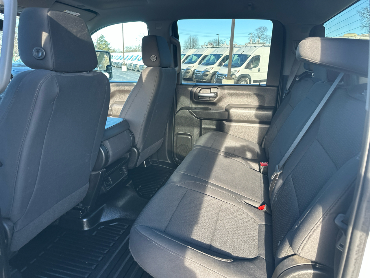 GMC Sierra 2500HD 4WD Crew Cab 172" Pro 2023