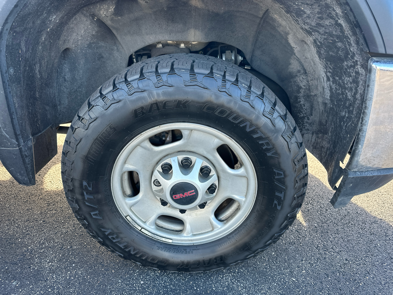 GMC Sierra 2500HD 4WD Crew Cab 172" Pro 2023