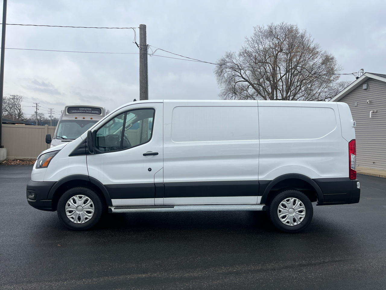 Ford Transit Cargo Van T-250 130" Low Rf 9070 GVWR RWD 2024