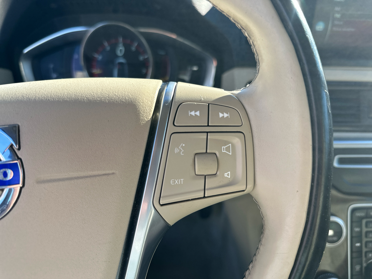 Volvo S80 2015.5 4dr Sdn T5 Drive-E FWD 2015