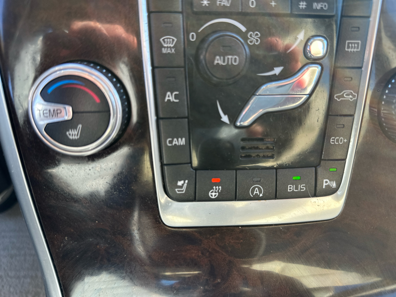 Volvo S80 2015.5 4dr Sdn T5 Drive-E FWD 2015