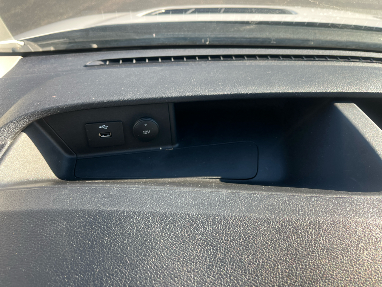 Ford Transit Cargo Van T-250 130" Low Rf 9070 GVWR RWD 2024